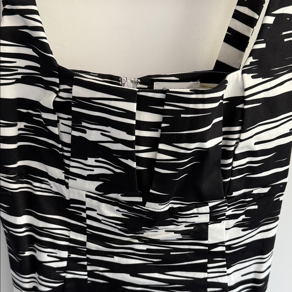 Calvin Klein Structured Stylish Black and White Women's Dress Size 4 - Picture 2 of 6